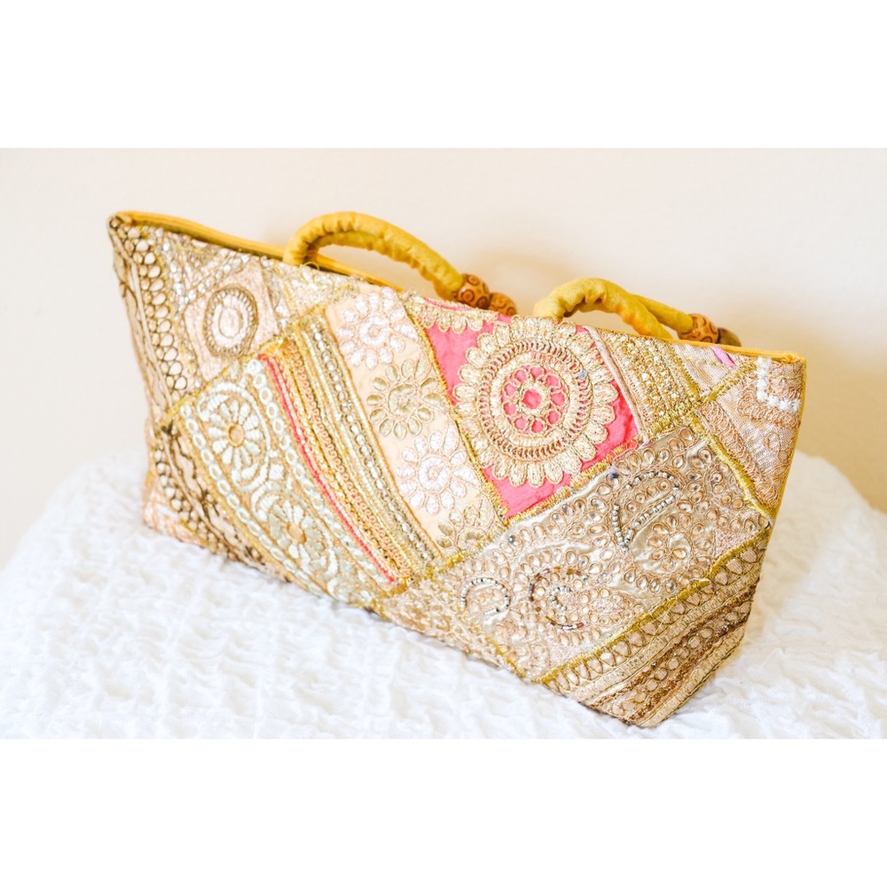 ✨NWOT Embroidered Luxury Boho Indian Bollywood Patchwork Purse Silk Brocade⚡️